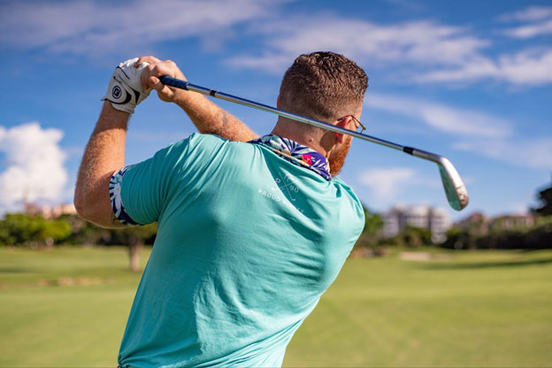 7 Pro Tips to Achieve the Perfect Golf Swing