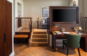 Suite with sea view and private terrace lounge