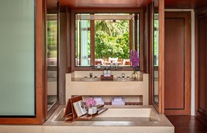 Anantara Hua Hin_Club Lagoon View Junior Suite_Bathroom 02