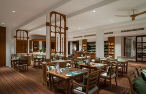 Issara Cafe 01