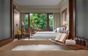 Anantara Hua Hin_Club Lagoon View Junior Suite_Bedroom 02