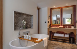 Anantara Hua Hin_Club Two Bedroom Family Pool Suite_Bathroom 01