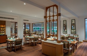 Issara Cafe 02