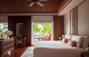 Anantara Hua Hin_Club Anantara Sea View Suite_Bedroom 02