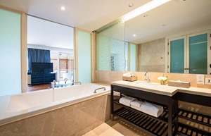 Intercontinental_Hotel_Hua_Hin_Classic_Suite_2