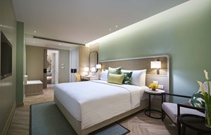 amari_grand_poolside_suite_2