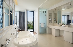 amari_ocean_suite_1