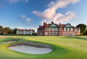 Royal_Lytham_clubhouse