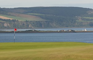 Castle Stuart 16th green and Chanonry Point