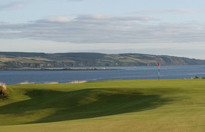 Castle Stuart 16th with front left rumple in shadow