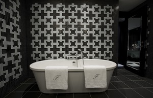 fitz belfast penthouse bath