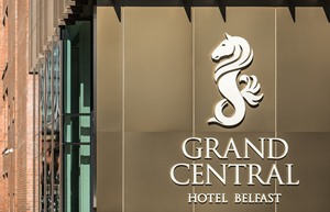 35534 Grand Central Hotel Exterior