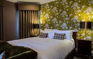 Fonab Castle bedroom 1 Golf Perthshire