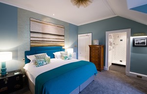 townhouse suite 43749271975 o