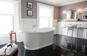 luxtown suite krug 44658443941 o