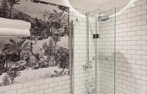 townhouse suite 44658488611 o