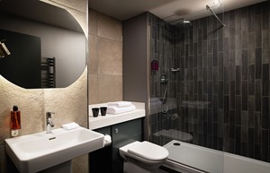 malmaison edinburgh city classicdouble bathroom 49315239776 o