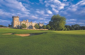 Exterior Castle with 18th Green Golf
