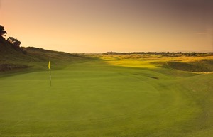 royal troon green to tee